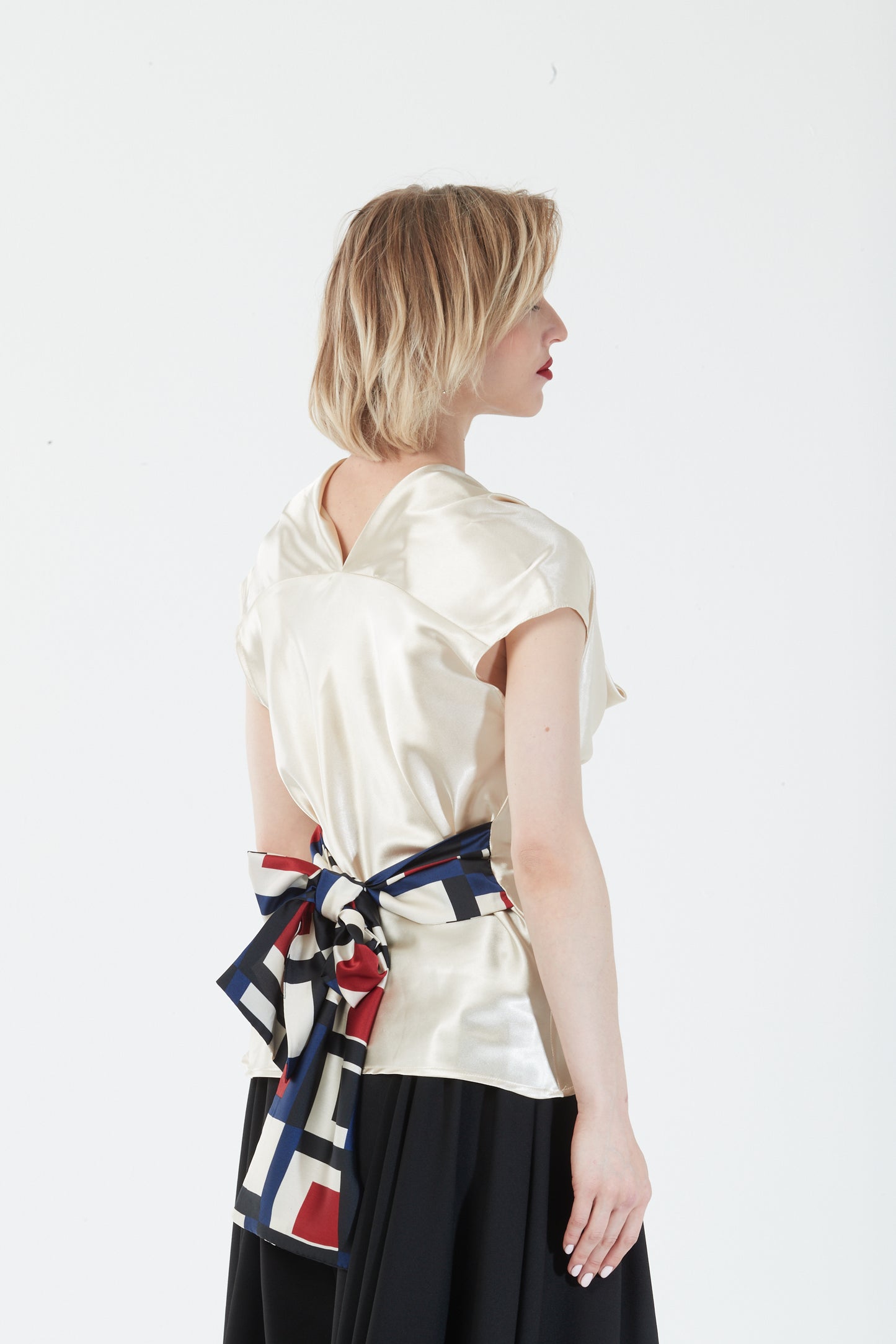 Camelia with Sash