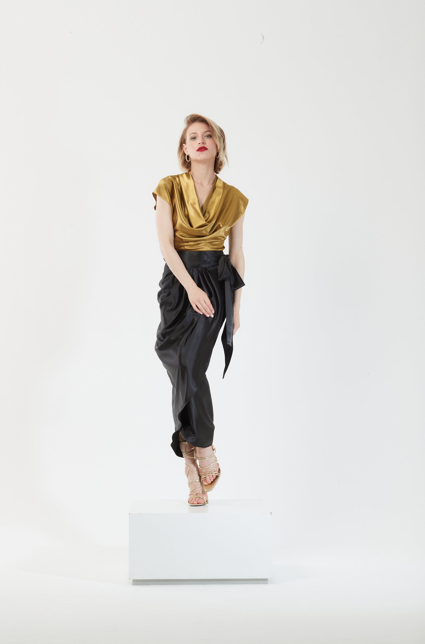 Camelia top